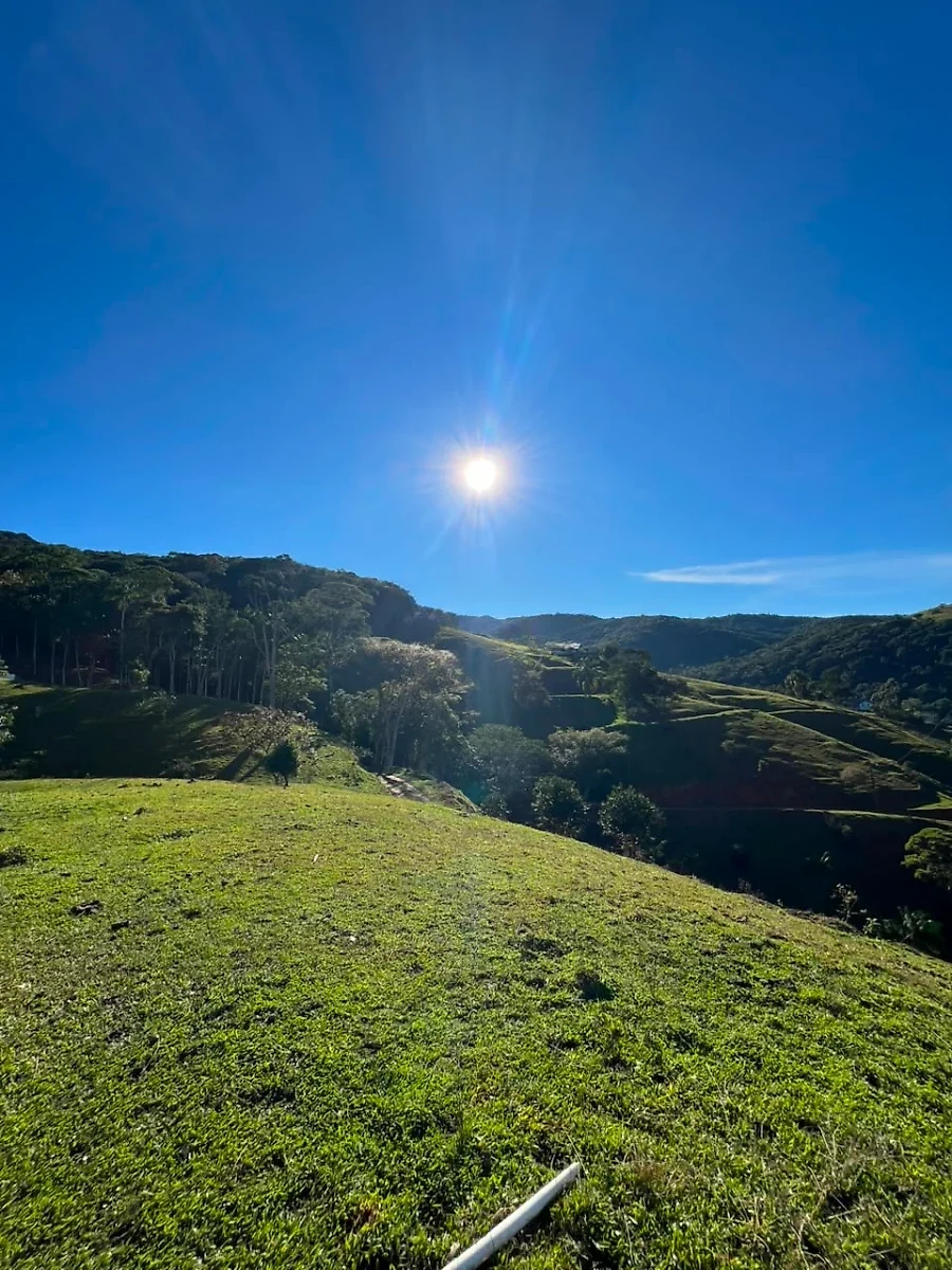 Lindo Sítio em Forquilhas com Vista Permanente da Natureza