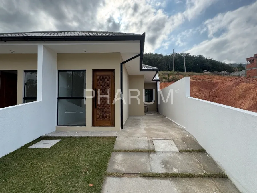 Casa geminada pronta em forquilhas - São José
