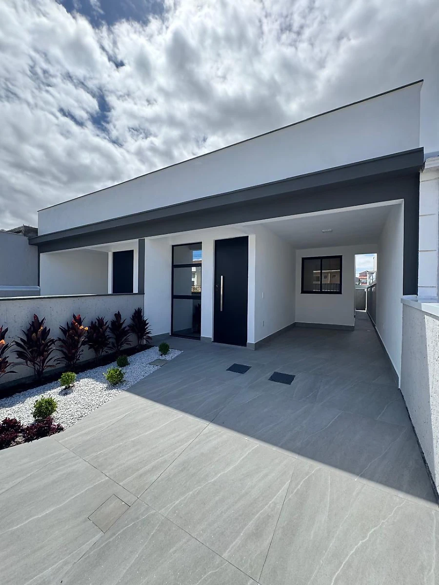 Casa 2 Quartos com 1 Suíte e 70m² - Forquilhas