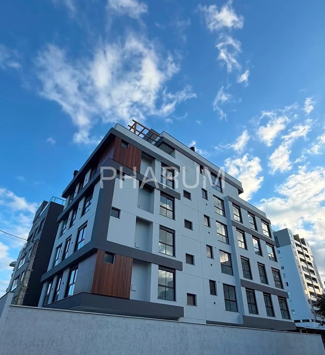Apartamento duplex no Estreito