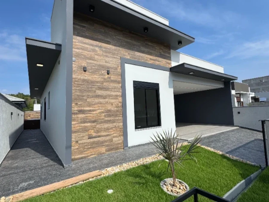 Casa com 122 m², 3 quartos, em Forquilhas- São José