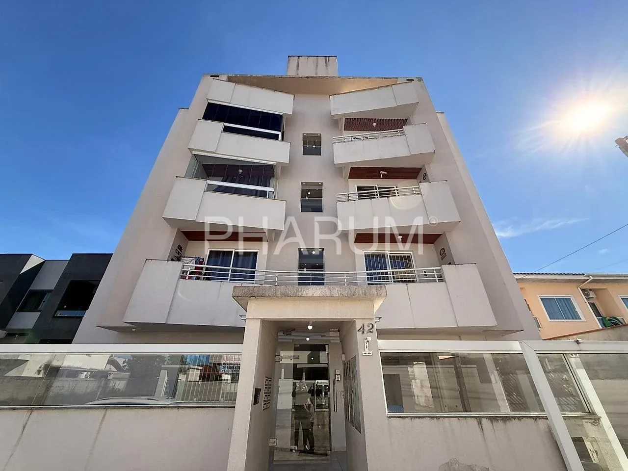 Apartamento 2 Dormitórios sendo uma suíte próximo da BR101