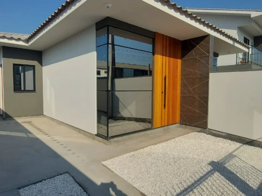 Casa Geminada 3 Quartos com 1 Suíte e 70m² - Nova Palhoça
