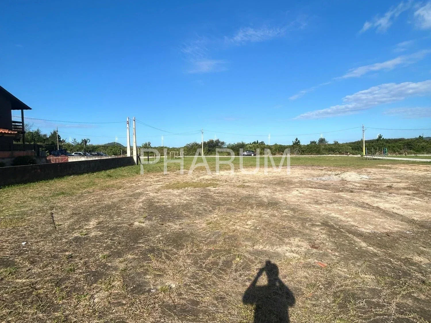 Terreno a venda Praia da Pinheira com 704m²