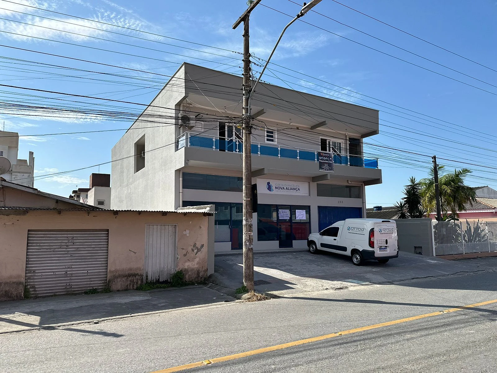 Prédio Comercial com Casa e 2 Salas 500m² 4 Quartos Ponte do Imaruim