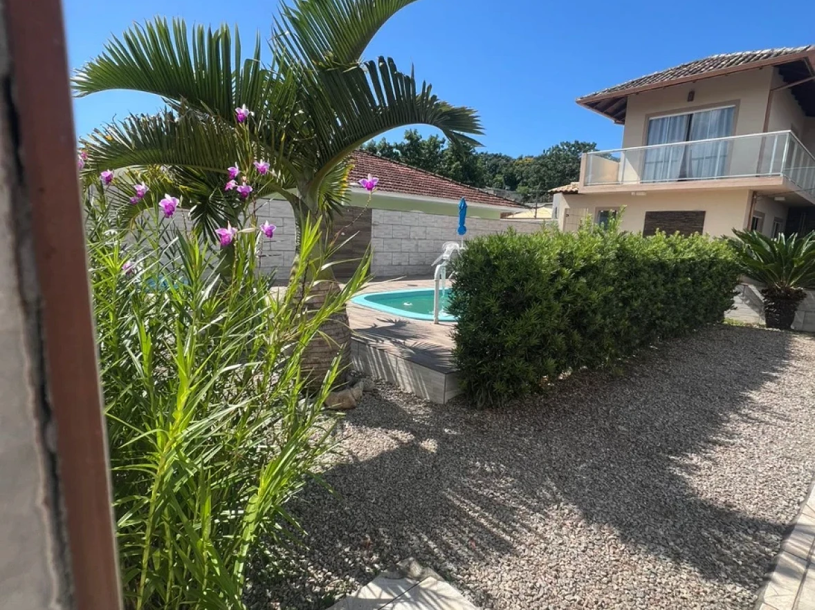 Casa 3 Quartos 140m com Piscina - Ipiranga