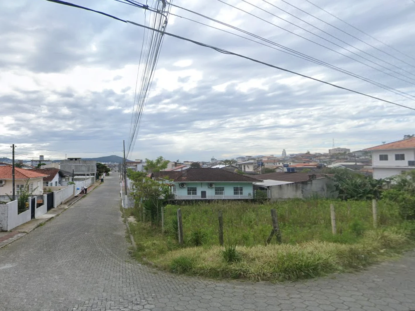 Excelente terreno de esquina