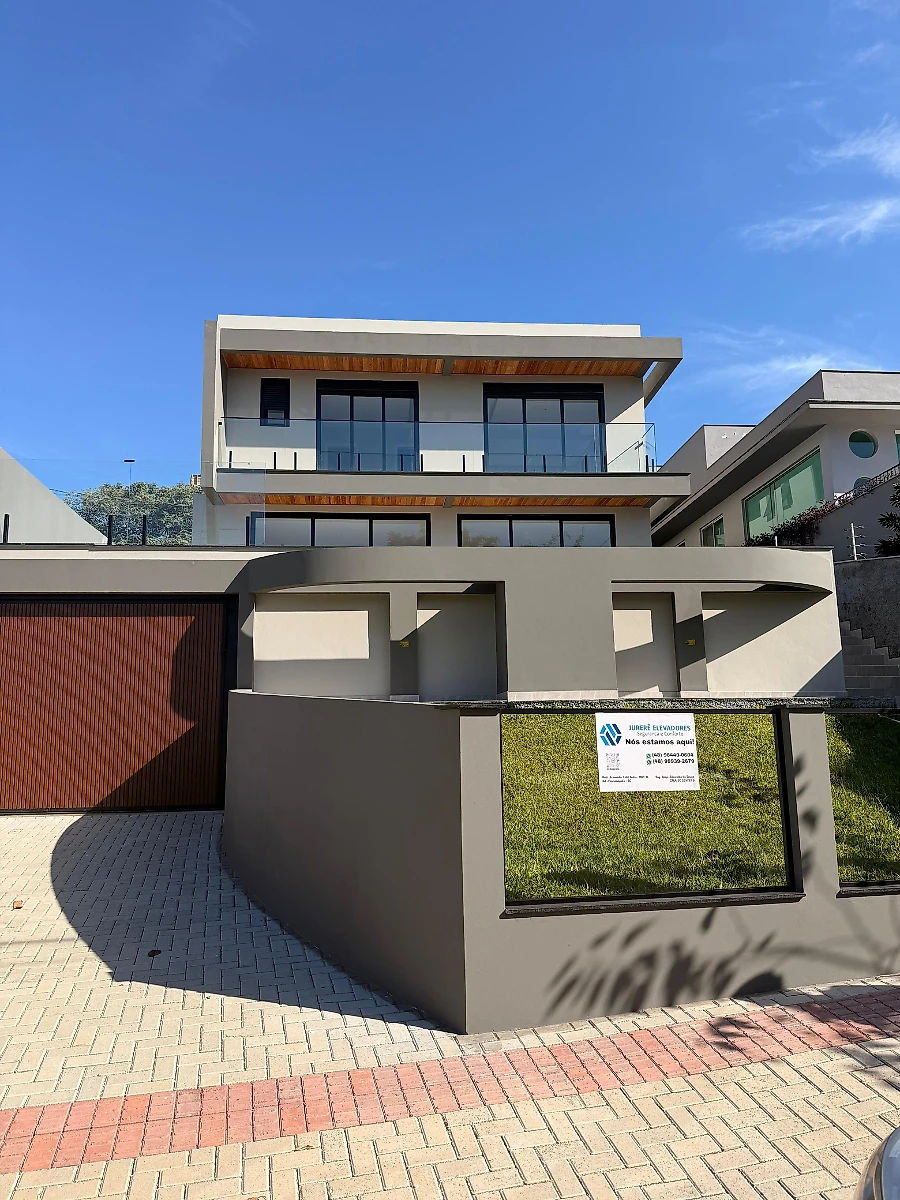 Casa 4 Quartos com Piscina - Pedra Branca