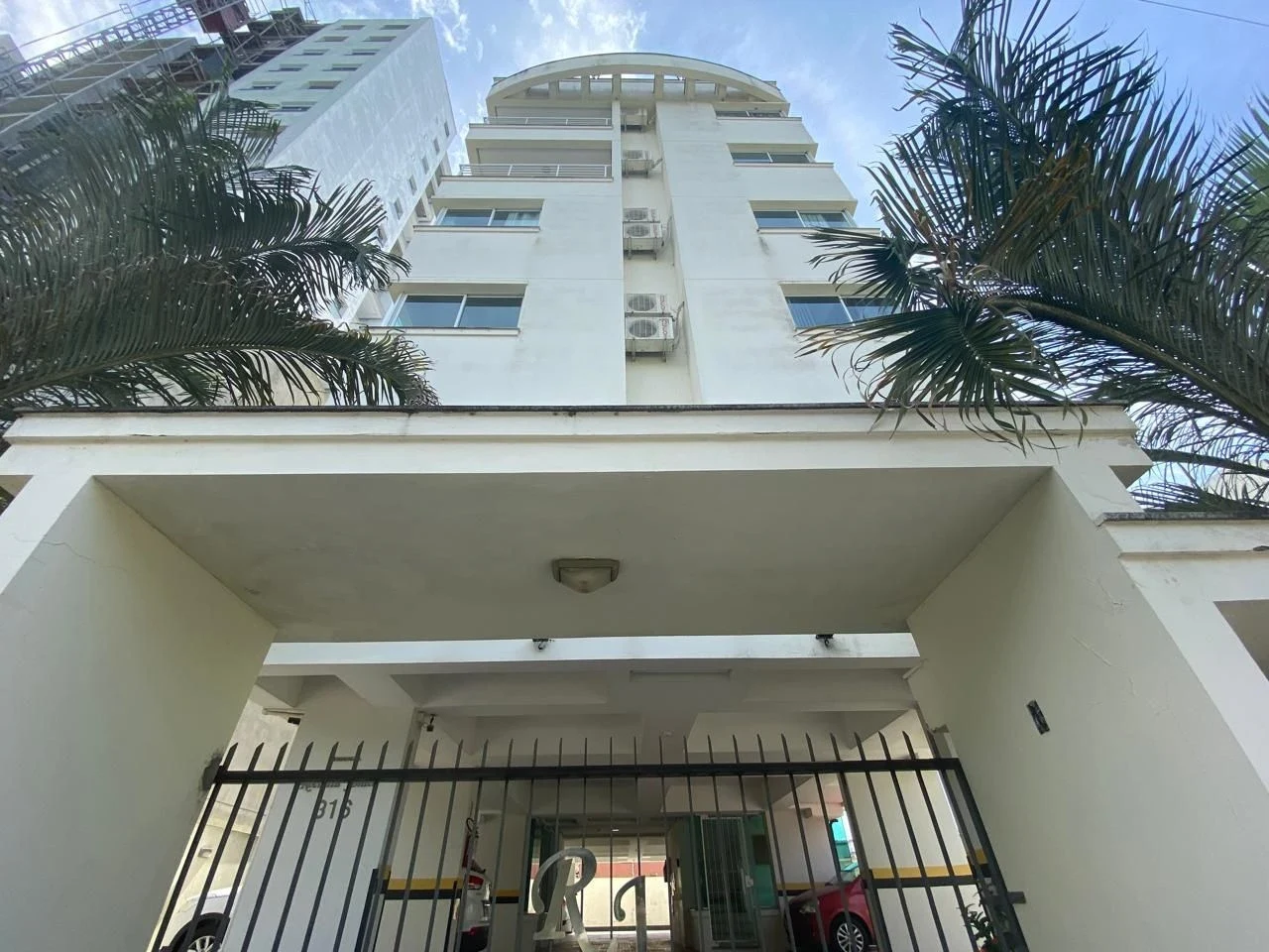 Apartamento na Pedra Branca com 1 quarto, 1 banheiros e 1 vaga de garagem