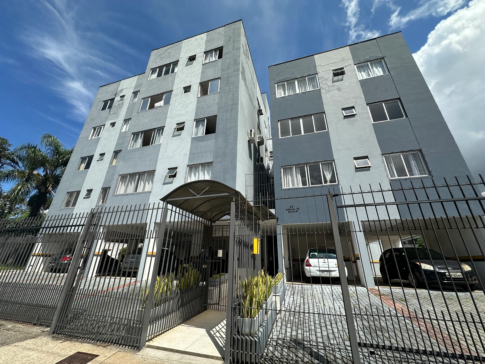 Apartamento à venda em São José – Bairro Roçado