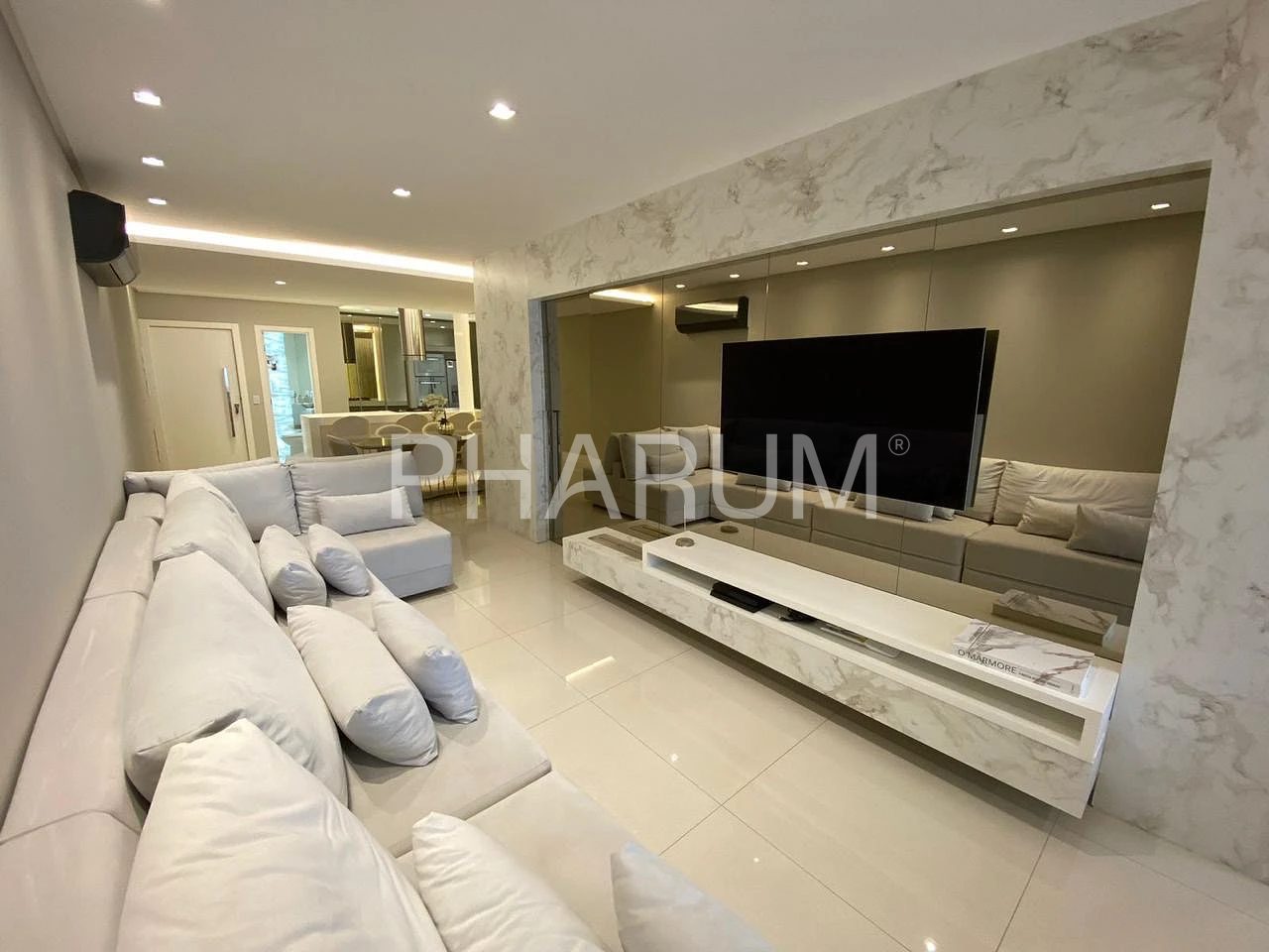 Apartamento com 3 suítes 126m em São José