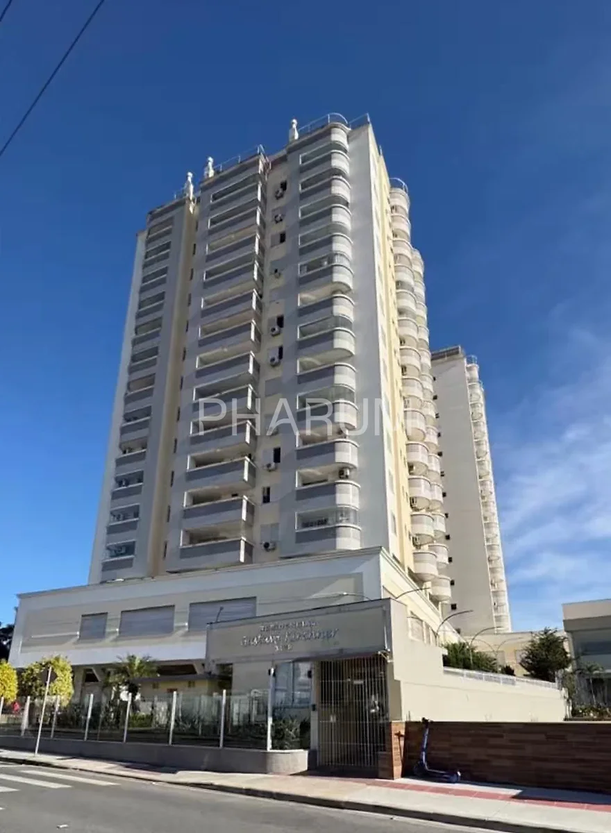 Apartamento 2 dormitórios, 1 suíte no centro de Palhoça