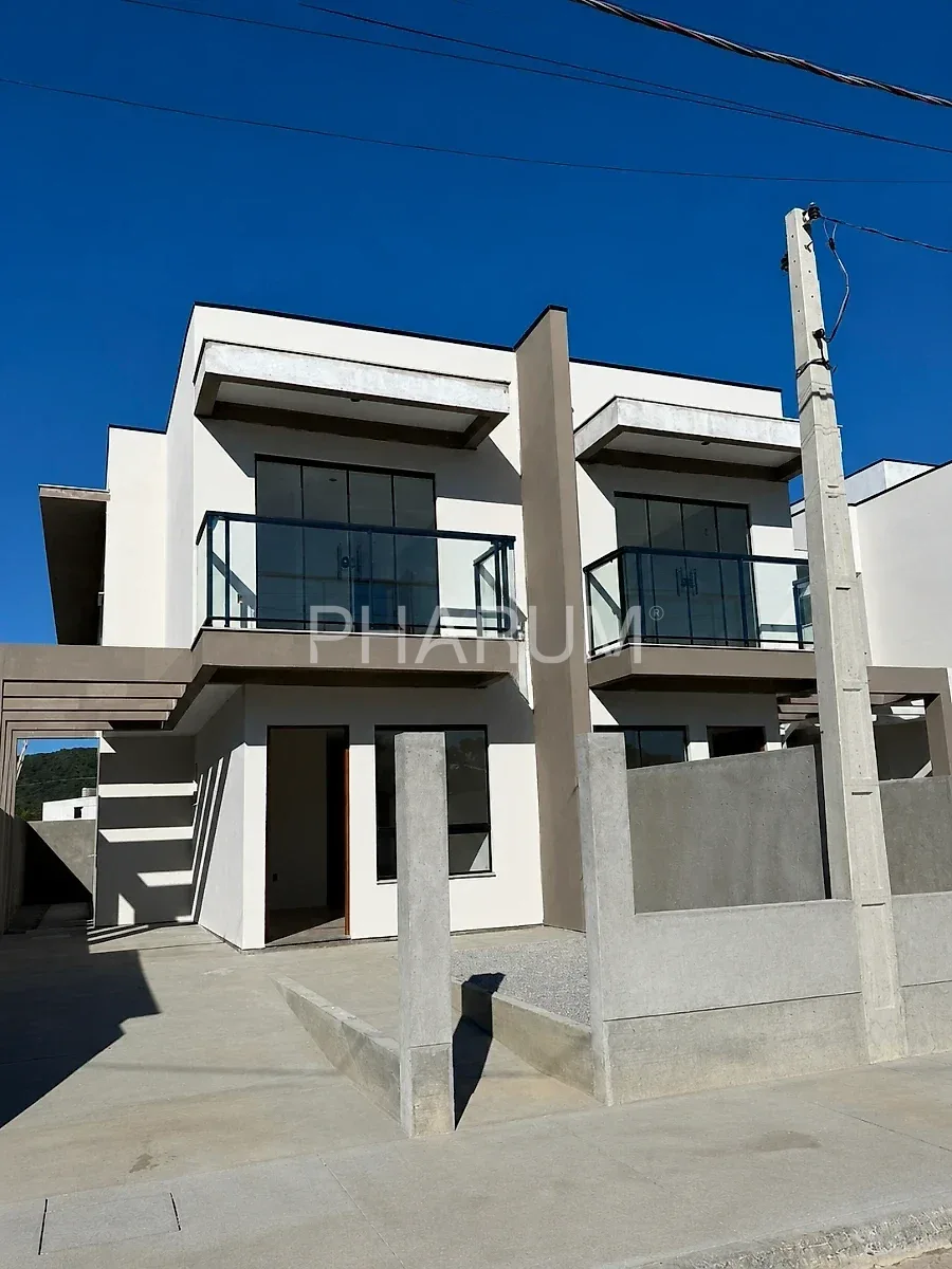 Sobrado Geminado 3 Quartos com 1 Suíte e 126m² - Forquilhas