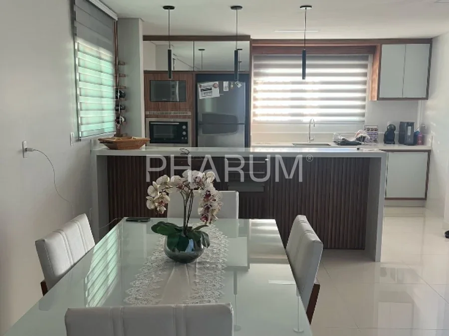 Casa 3 Quartos com Piscina + 2 Salas Comerciais