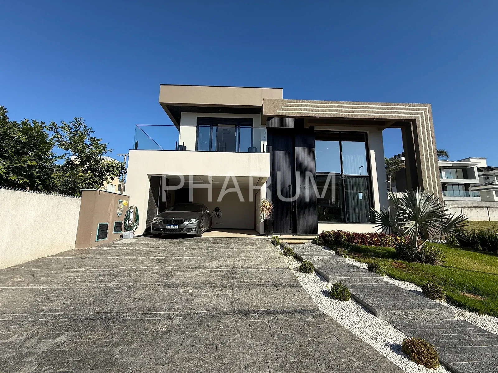 Casa 3 Suites 280m² no Reserva da Pedra - Pedra Branca