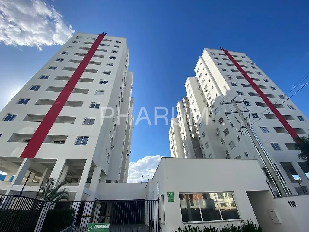 Apartamento 2 Dormitórios sendo uma Suíte em andar alto