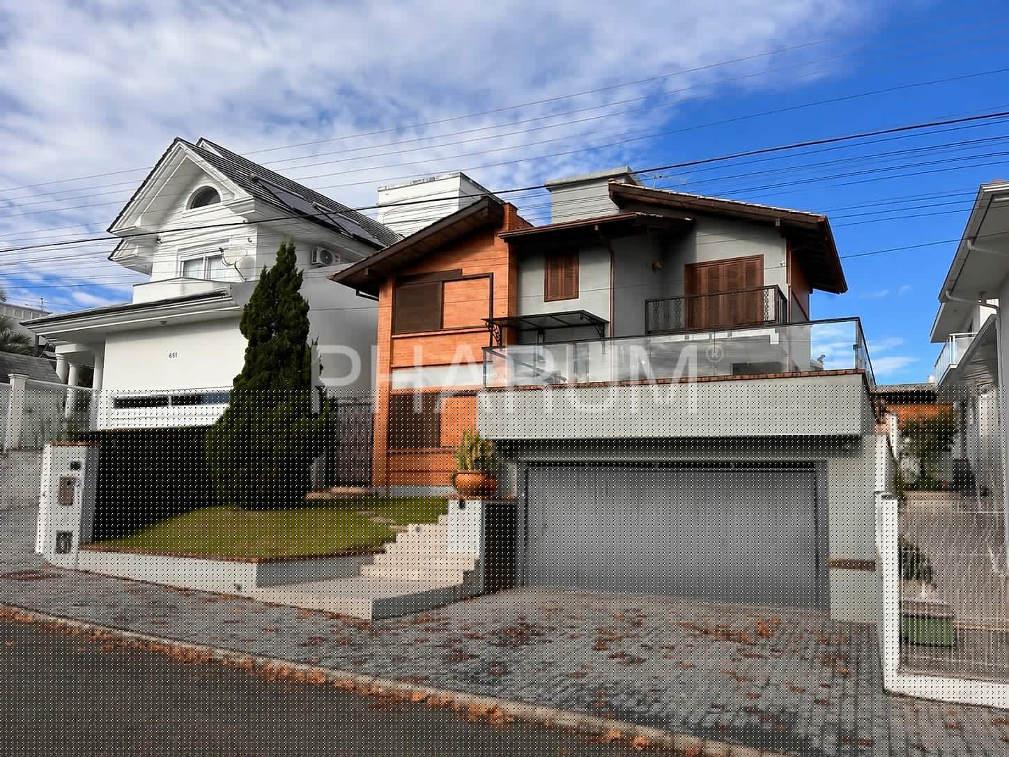 Casa 2 Quartos com 2 Suítes e 202m² - Pedra Branca