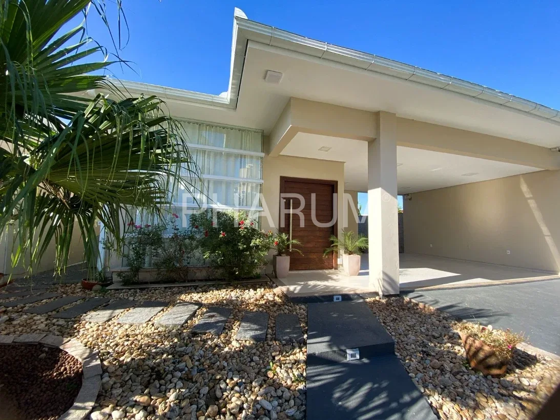 Casa 2 Quartos com 1 Suíte e 170m² - Pedra Branca