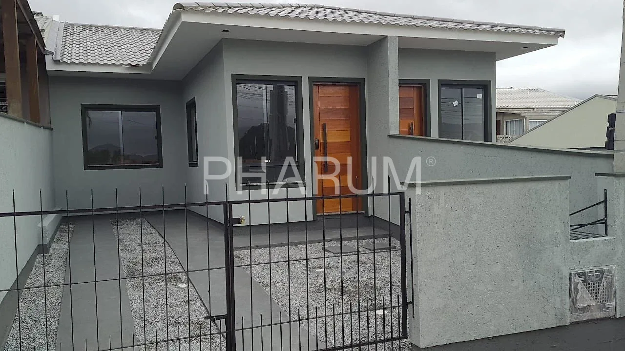 Casa 2 Dormitórios | 200m² de Terreno | Jardins 2