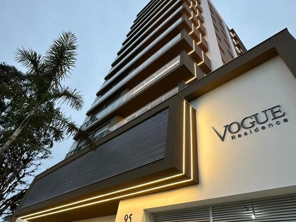 Apartamento com 2 quartos sendo 1 suíte e 2 vagas na Pedra Branca