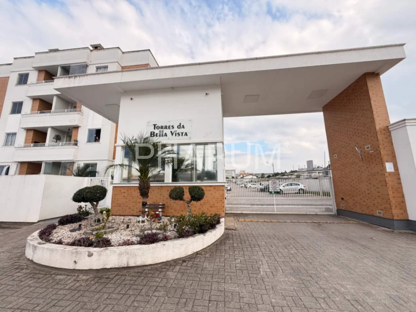 Apartamento 2 quartos com churrasqueira e piscina
