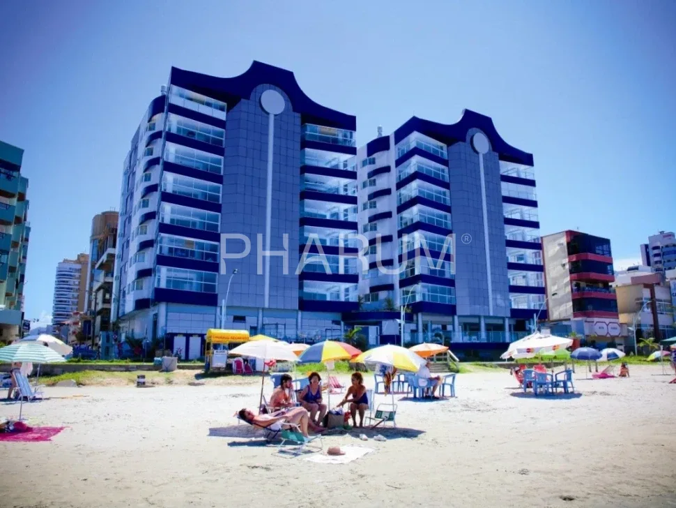 Apartamento 4 Quartos com 4 Suítes e 334m² - Meia Praia