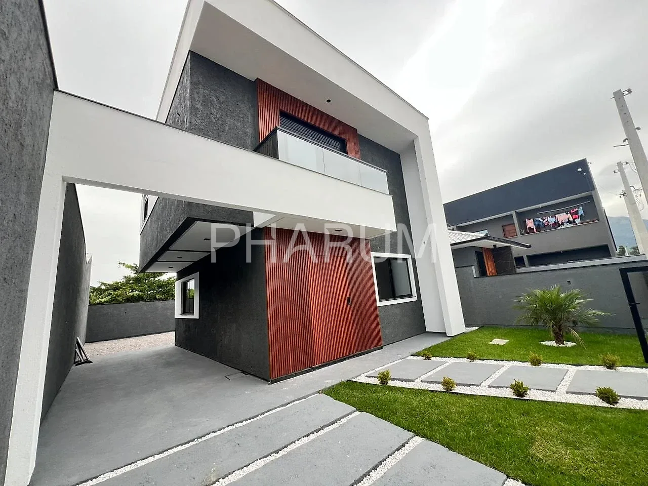 Casa 3 Quartos com 1 Suíte - Barra do Aririú