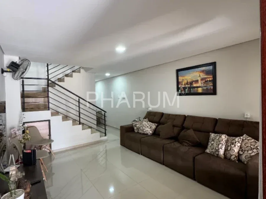 Sobrado com 2 suítes, em Serraria, São José-SC