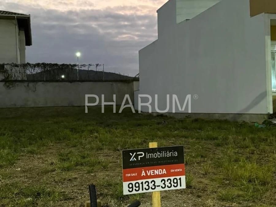 Terreno a venda em condominio fechado no Deltaville