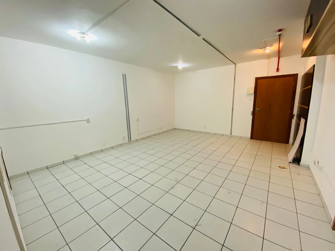 Sala Comercial no Edifício Dias Velho, Centro, Florianópolis