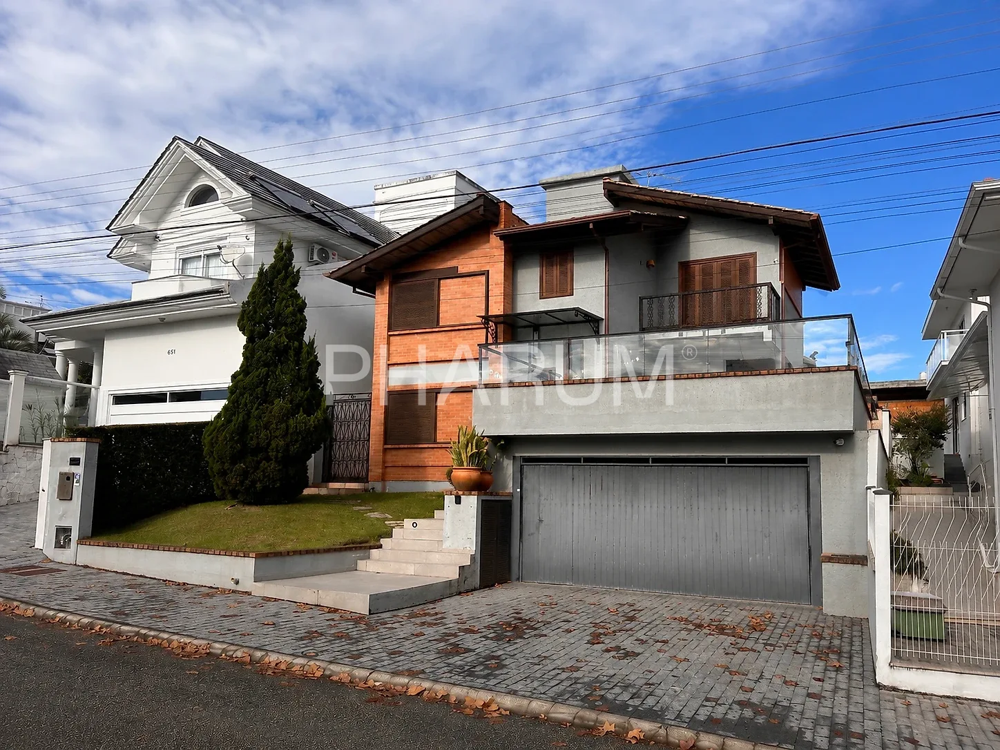 Casa 2 Quartos com 2 Suítes e 202m² - Pedra Branca